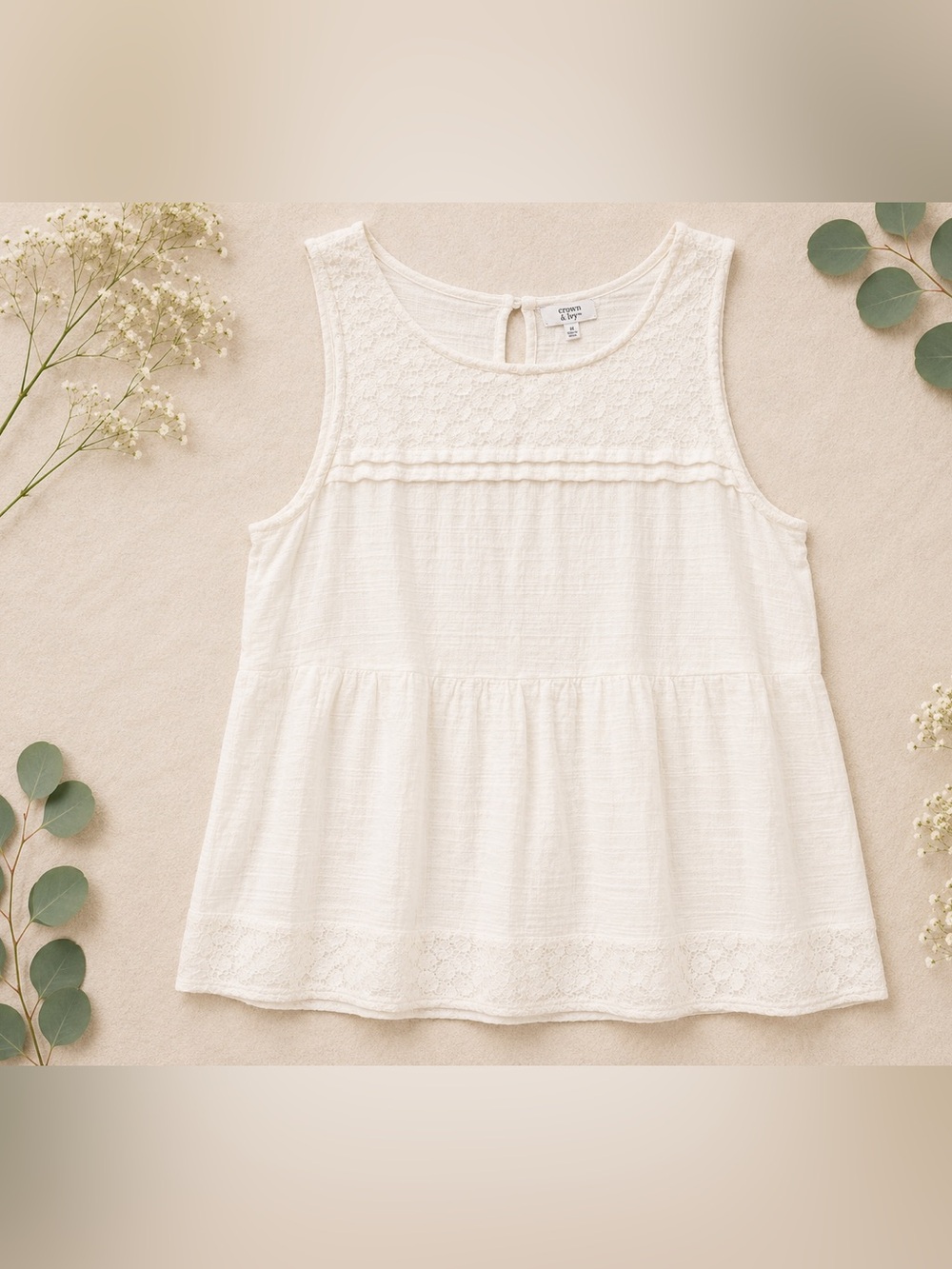 Crown & Ivy White Textured Lace Detail Sleeveless Babydoll Top Medium - Picture 1 of 5